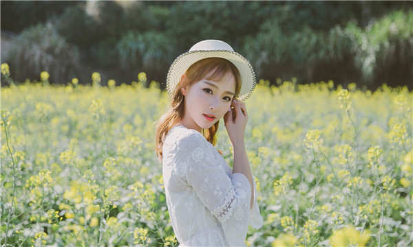 易县标题：想找个女人帮忙生孩子的有效解决方案，助您圆梦家庭